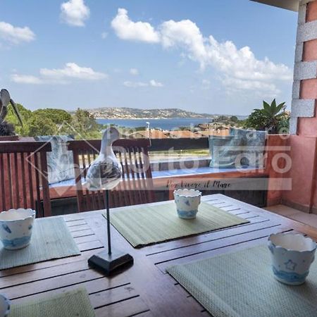 23 Baia Faro - Trilocale Mansardato Con Ampia Terrazza Vista Mare 帕劳 外观 照片
