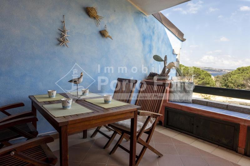 23 Baia Faro - Trilocale Mansardato Con Ampia Terrazza Vista Mare 帕劳 外观 照片