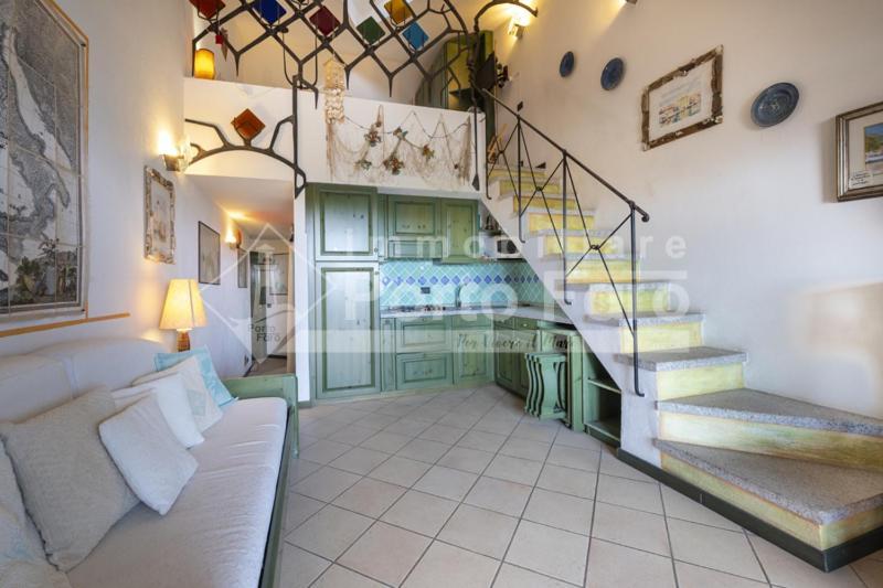 23 Baia Faro - Trilocale Mansardato Con Ampia Terrazza Vista Mare 帕劳 外观 照片
